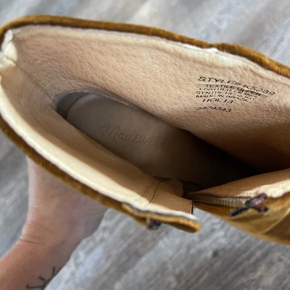 Madewell Esme Bow Boot in velvet - Picture 9 of 11